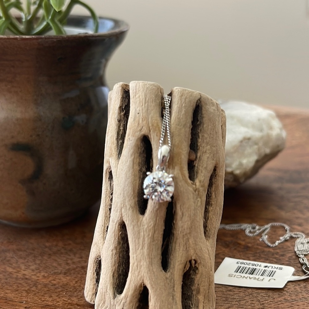 Impressive 2.3ct Swarovski Zirconia Necklace